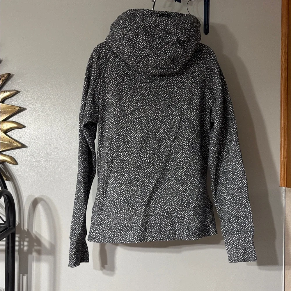 Lululemon Scuba Hoodie IV - Frozen Fizz (White & Black) - Picture 8 of 9